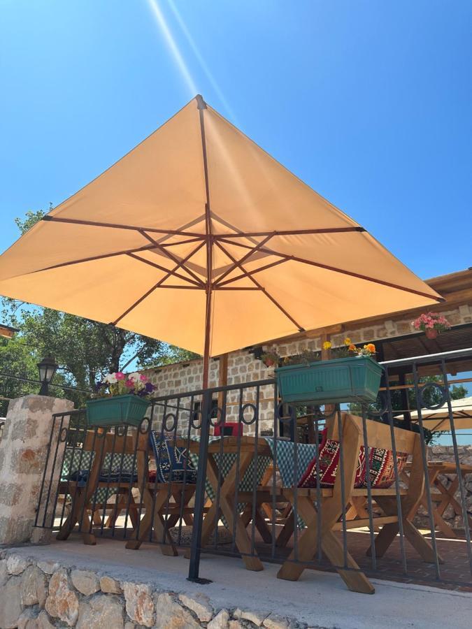 Hotel Etno Selo Montegoat Nikšić Exterior foto