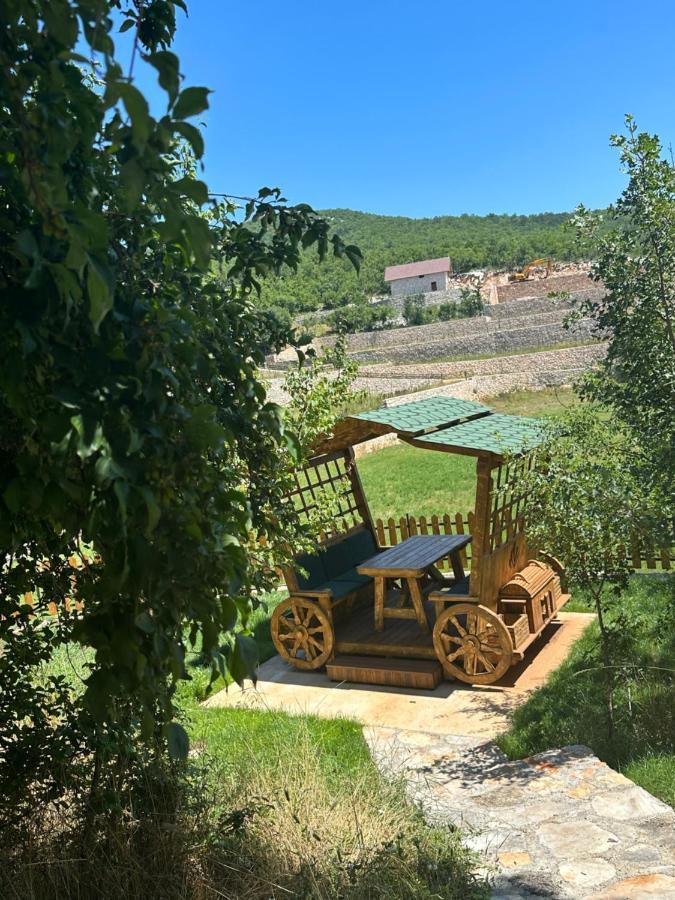 Hotel Etno Selo Montegoat Nikšić Exterior foto